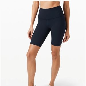 Lululemon aligned shorts 8 in
